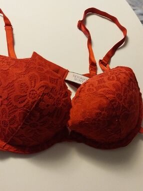 Victoria's Secret Red Lace Push-Up Bra